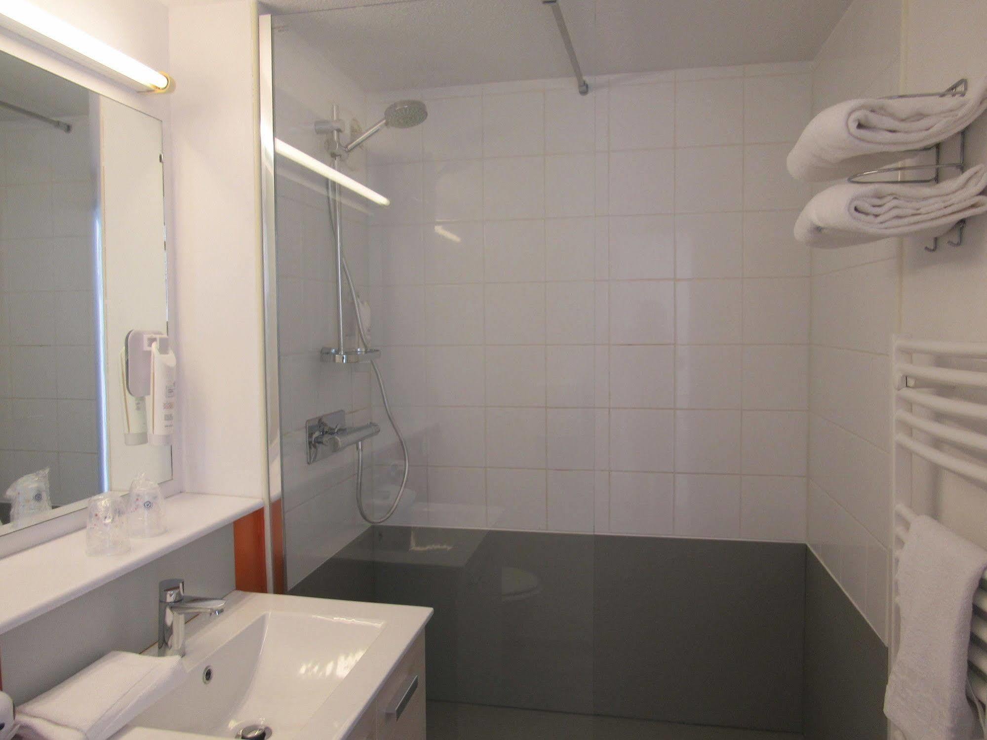 Brit Hotel Confort Morlaix Saint-Martin-des-Champs  Ngoại thất bức ảnh